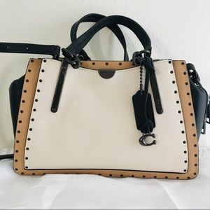 Authentic Coach Dreamer Rivet